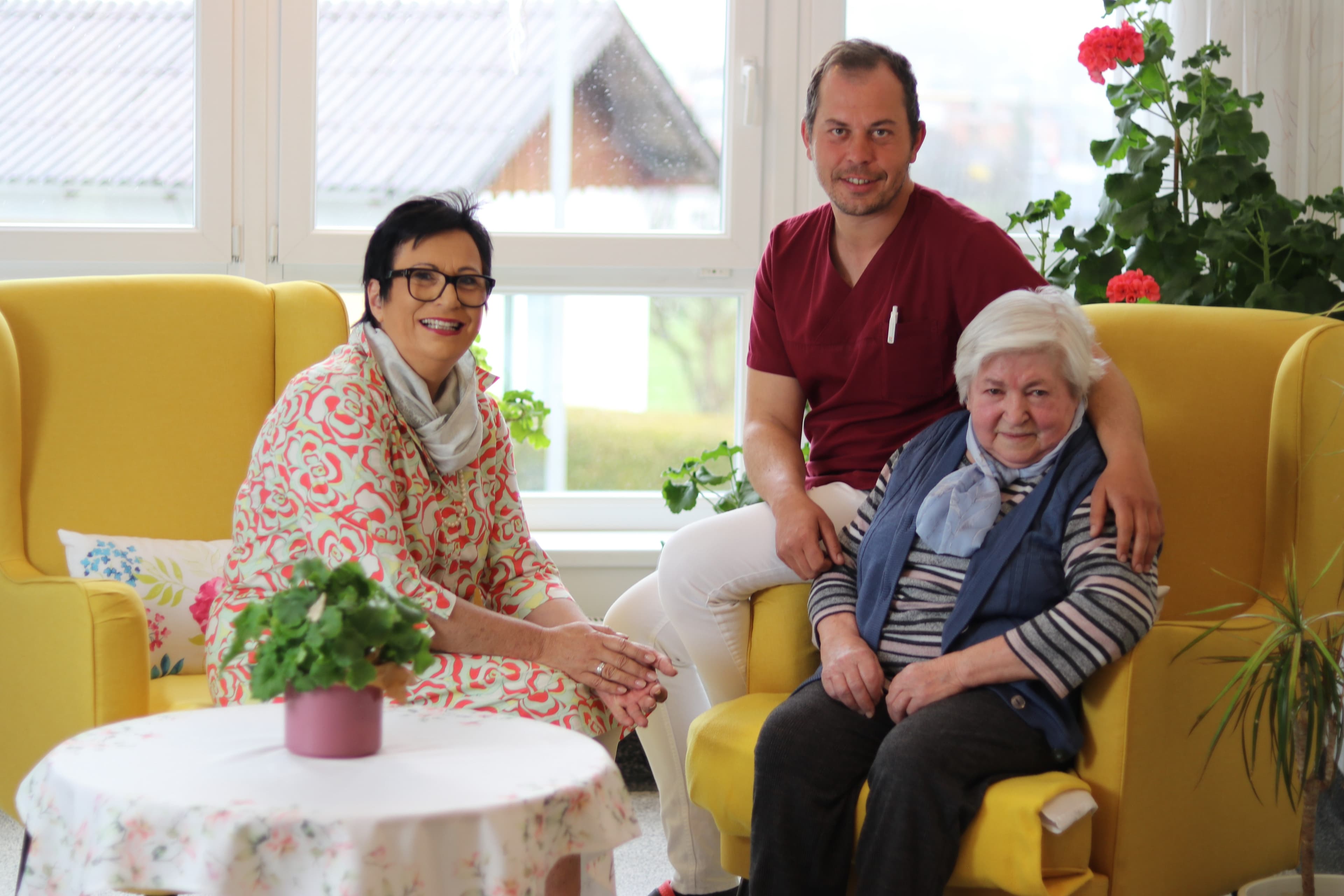 Team im Seniorenwohnhaus Köstendorf